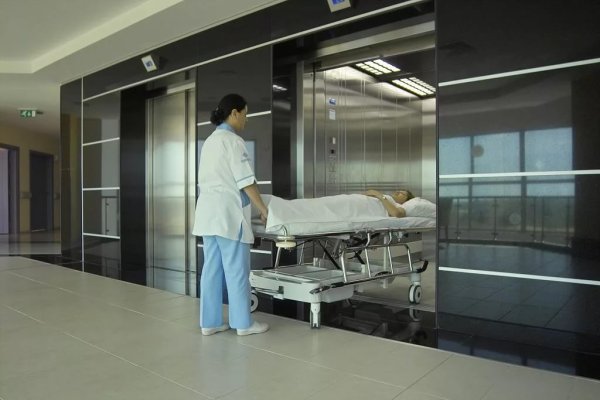 hospital-elevator-1